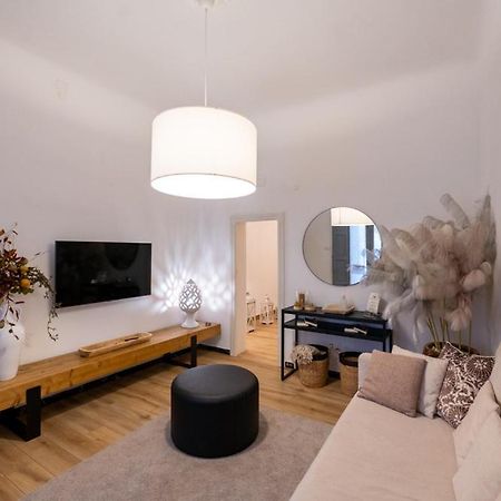 Dea Luxury Casa Vacanze- Zona Chiesa A Trullo - アルベロベッロ エクステリア 写真