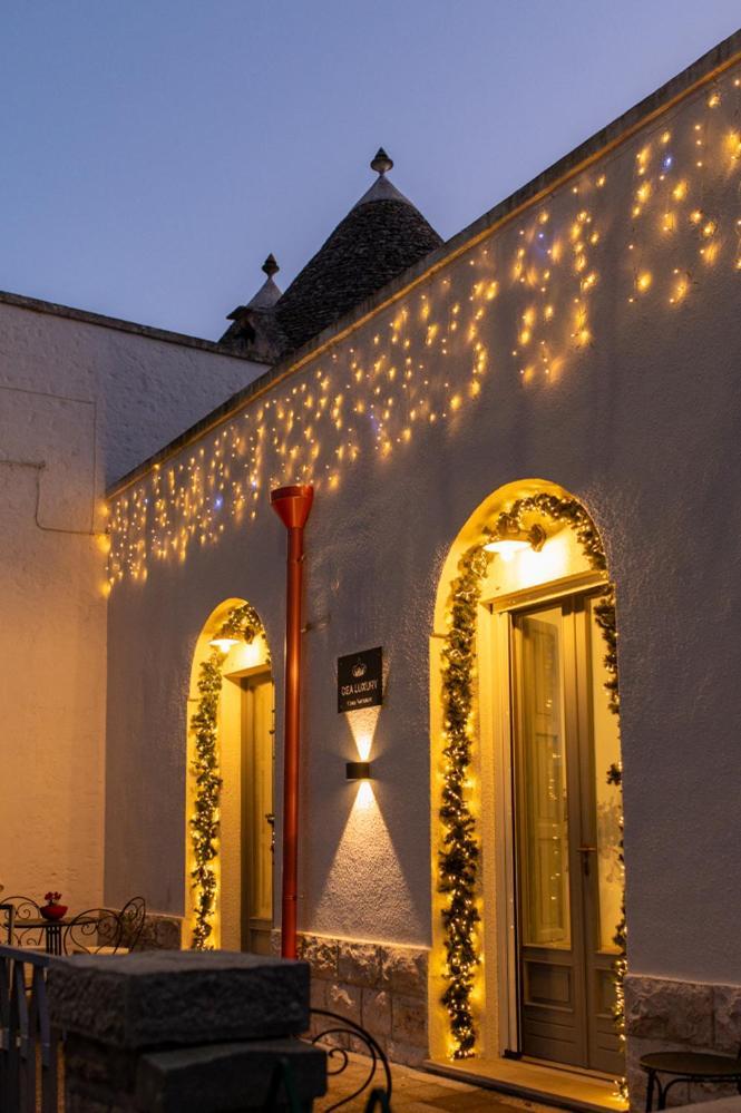Dea Luxury Casa Vacanze- Zona Chiesa A Trullo - アルベロベッロ エクステリア 写真