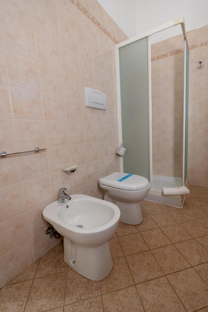 Dea Luxury Casa Vacanze- Zona Chiesa A Trullo - アルベロベッロ エクステリア 写真