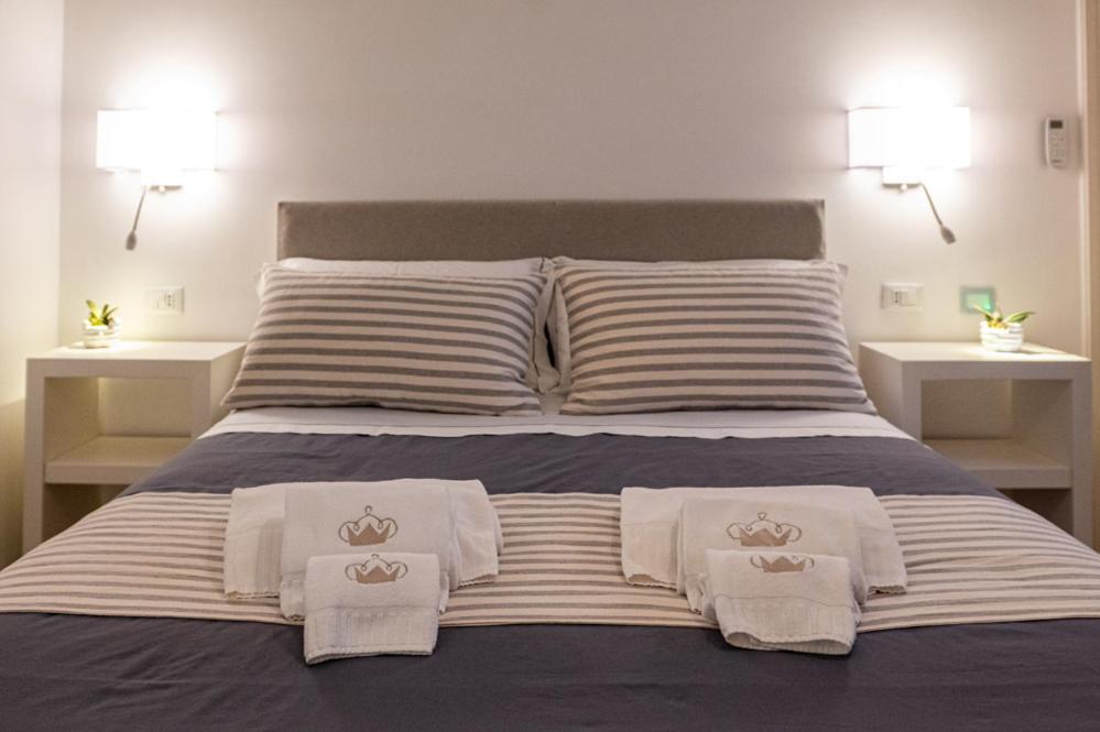Dea Luxury Casa Vacanze- Zona Chiesa A Trullo - アルベロベッロ エクステリア 写真