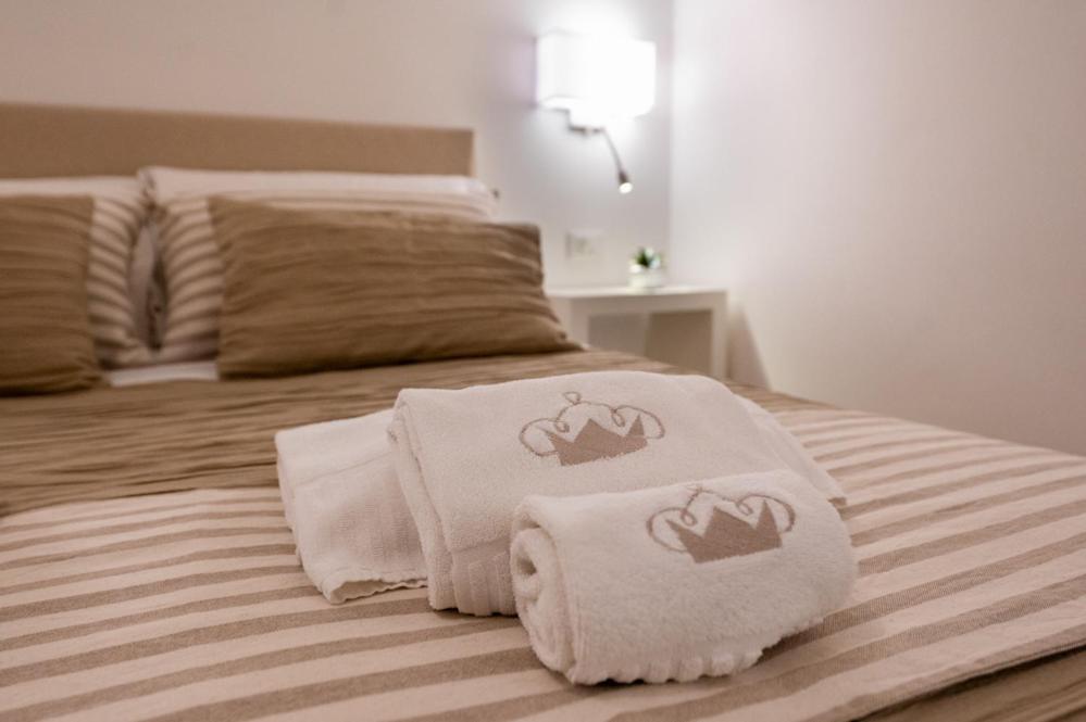 Dea Luxury Casa Vacanze- Zona Chiesa A Trullo - アルベロベッロ エクステリア 写真